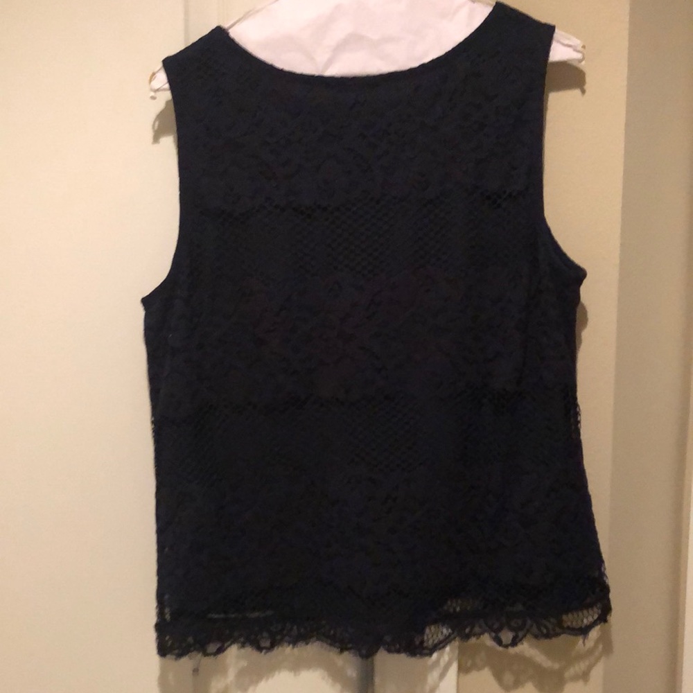 Fully lined lace shell - Picture 2 of 2